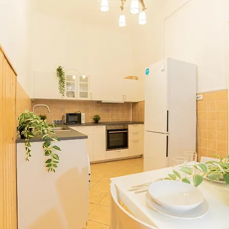 Apartment Bazilika Zichy Jeno Stret