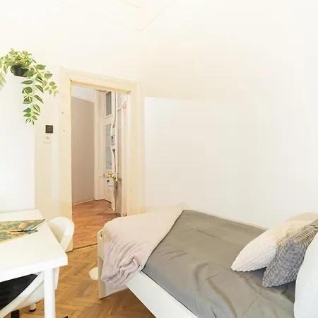 Bazilika Zichy Jeno Stret Apartment